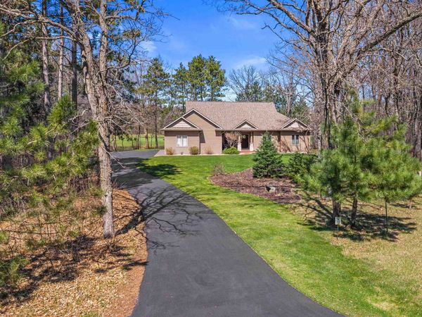 370 A Pinehurst Drive, Nekoosa, WI 54457