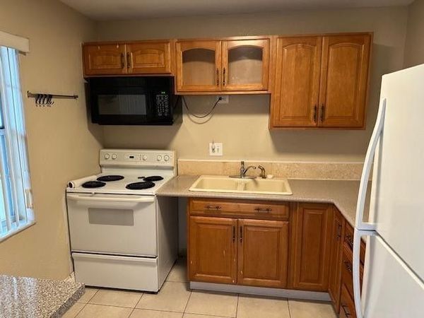 7605 NW 5th Place, Unit 106, Margate, FL 33063