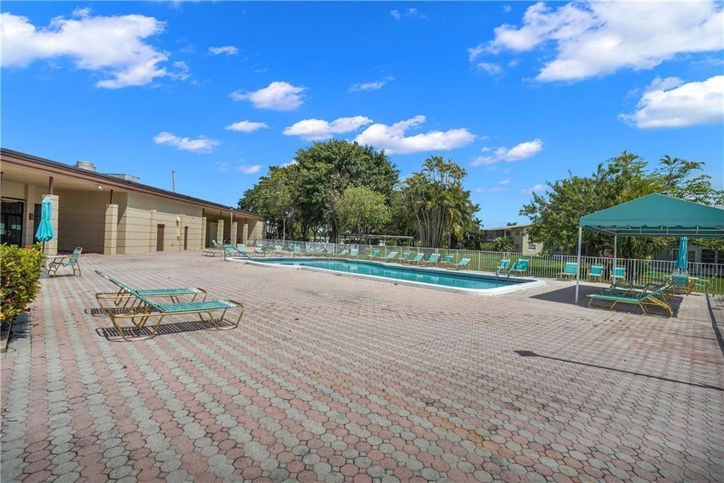 7605 NW 5th Place, Unit 106, Margate, FL 33063 Photo