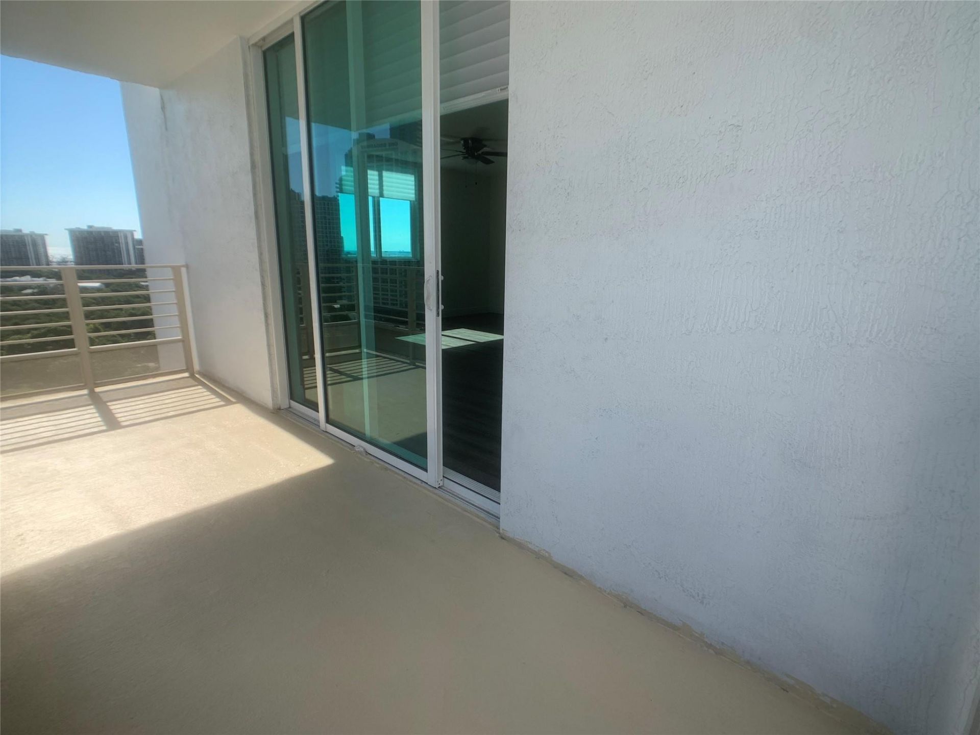110 SW 12 Street, Unit 907, Miami, FL 33130 Photo