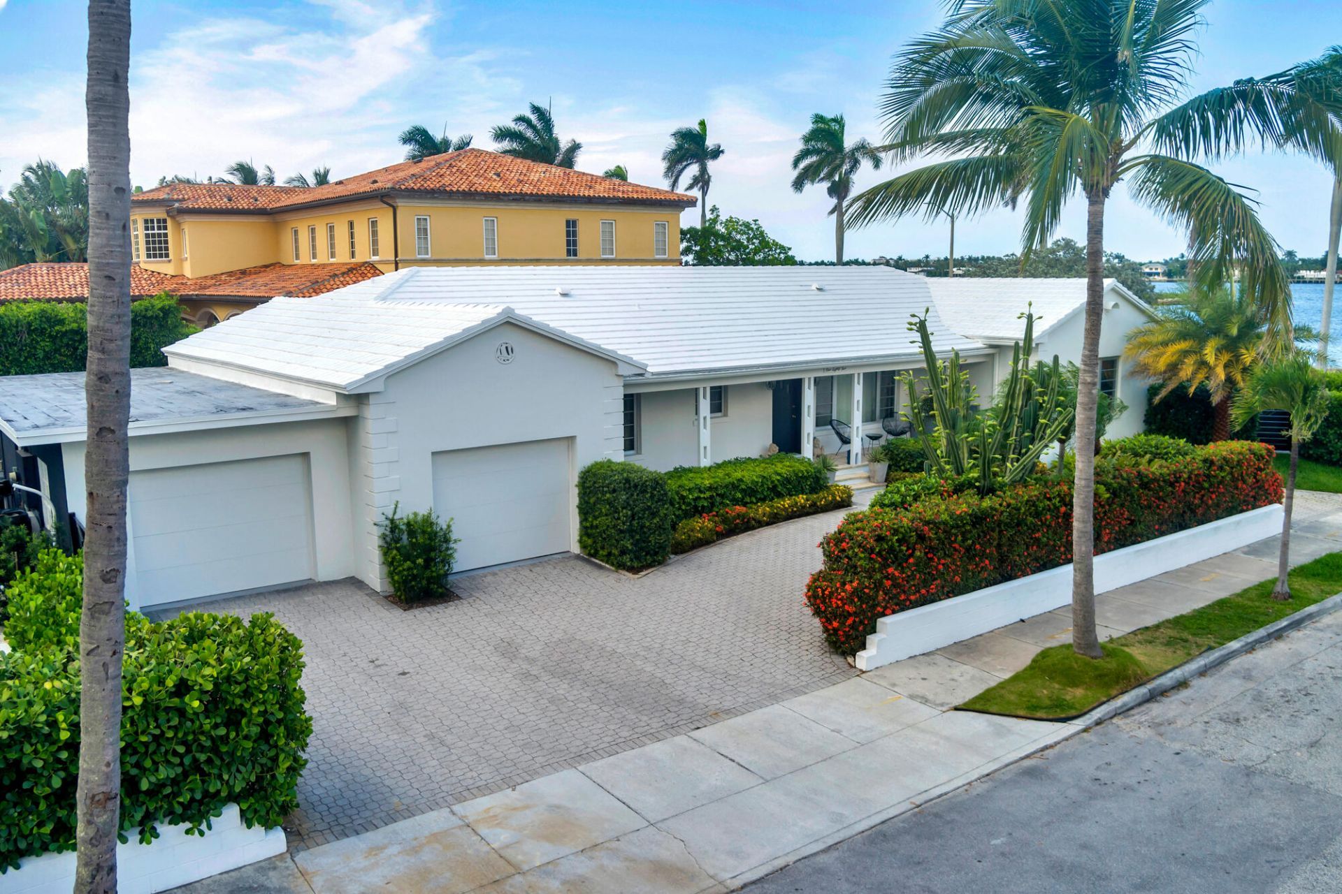 185 Almeria Road, West Palm Beach, FL 33405 Photo