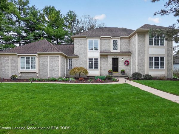 5930 Eagles Way, Haslett, MI 48840