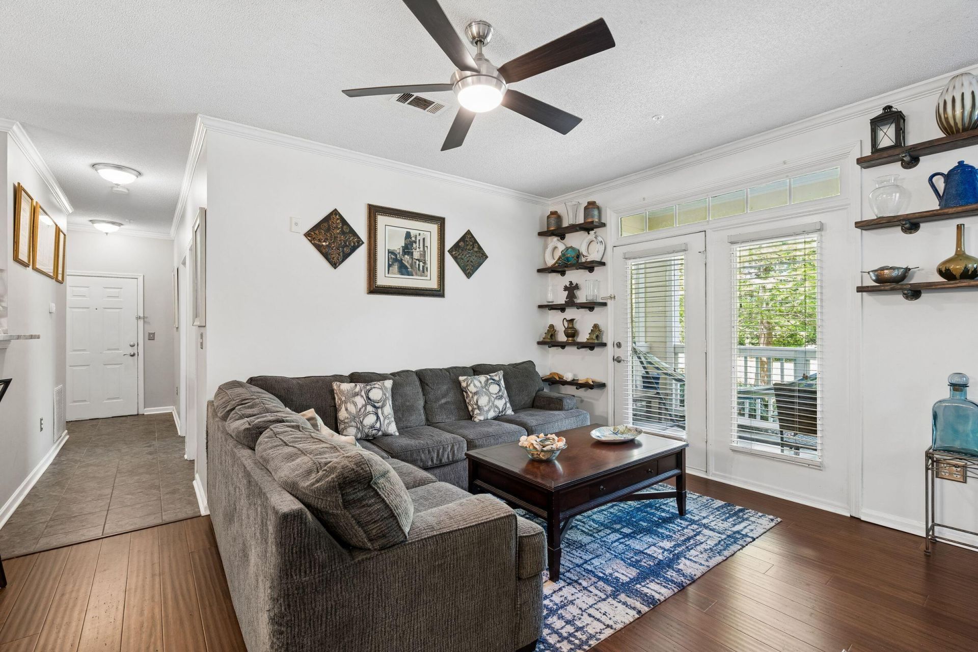 45 Sycamore Avenue Photo 12