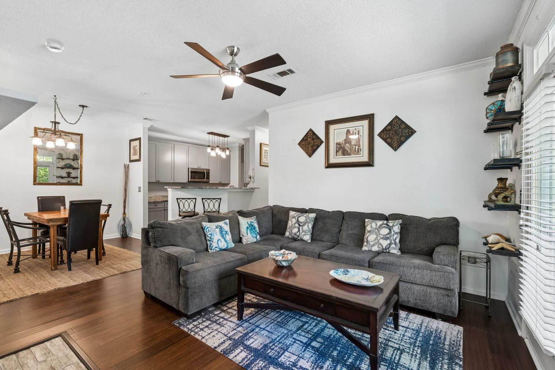 45 Sycamore Avenue Photo 17