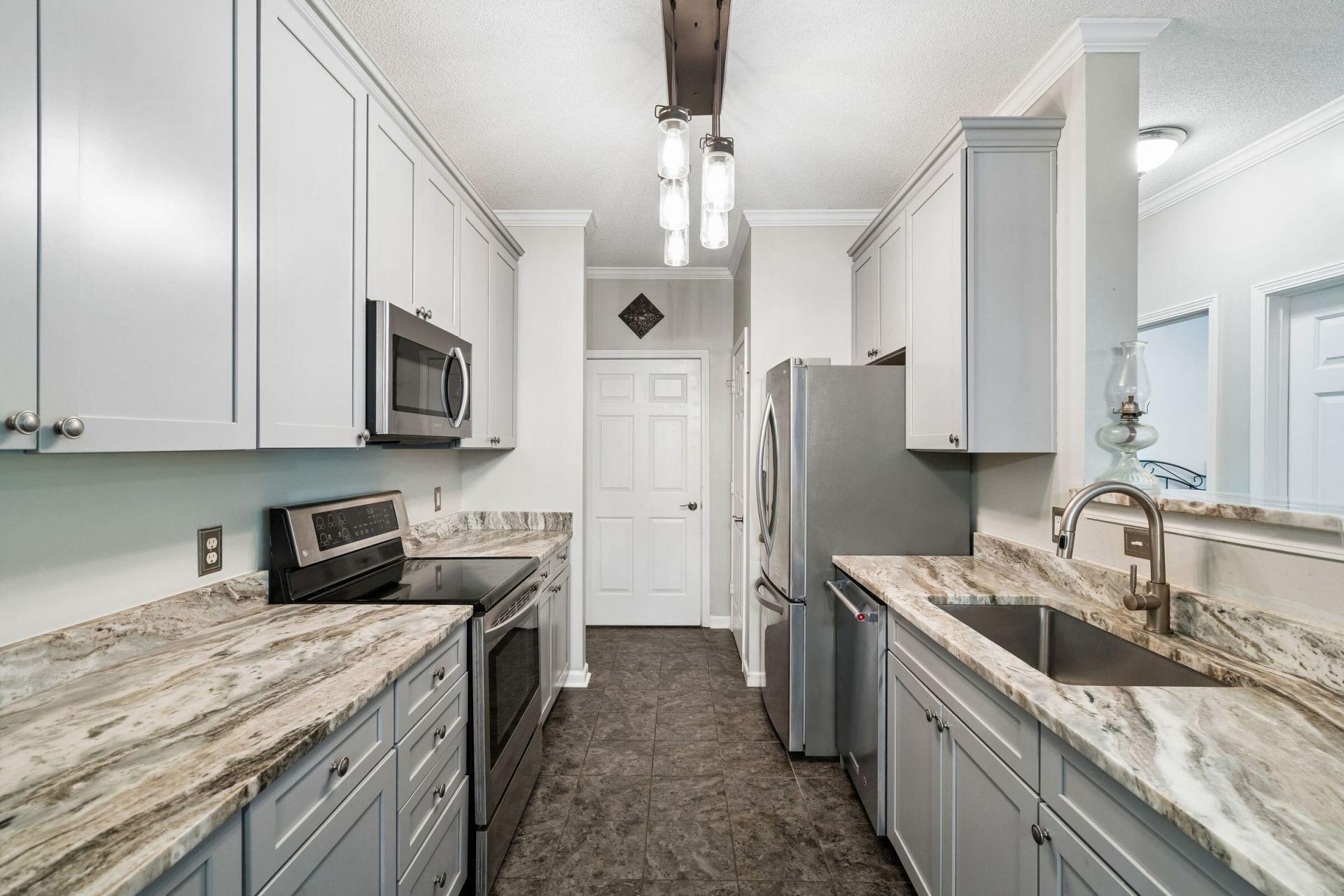 45 Sycamore Avenue Photo 20