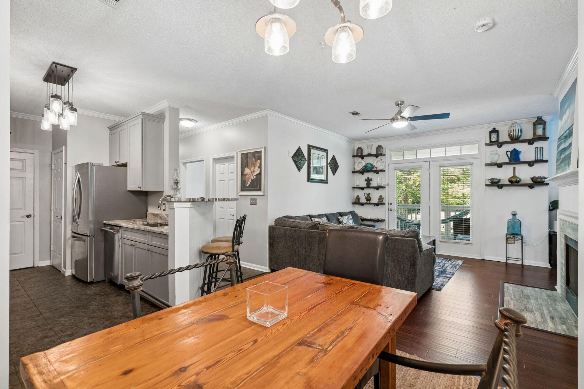 45 Sycamore Avenue Photo 32