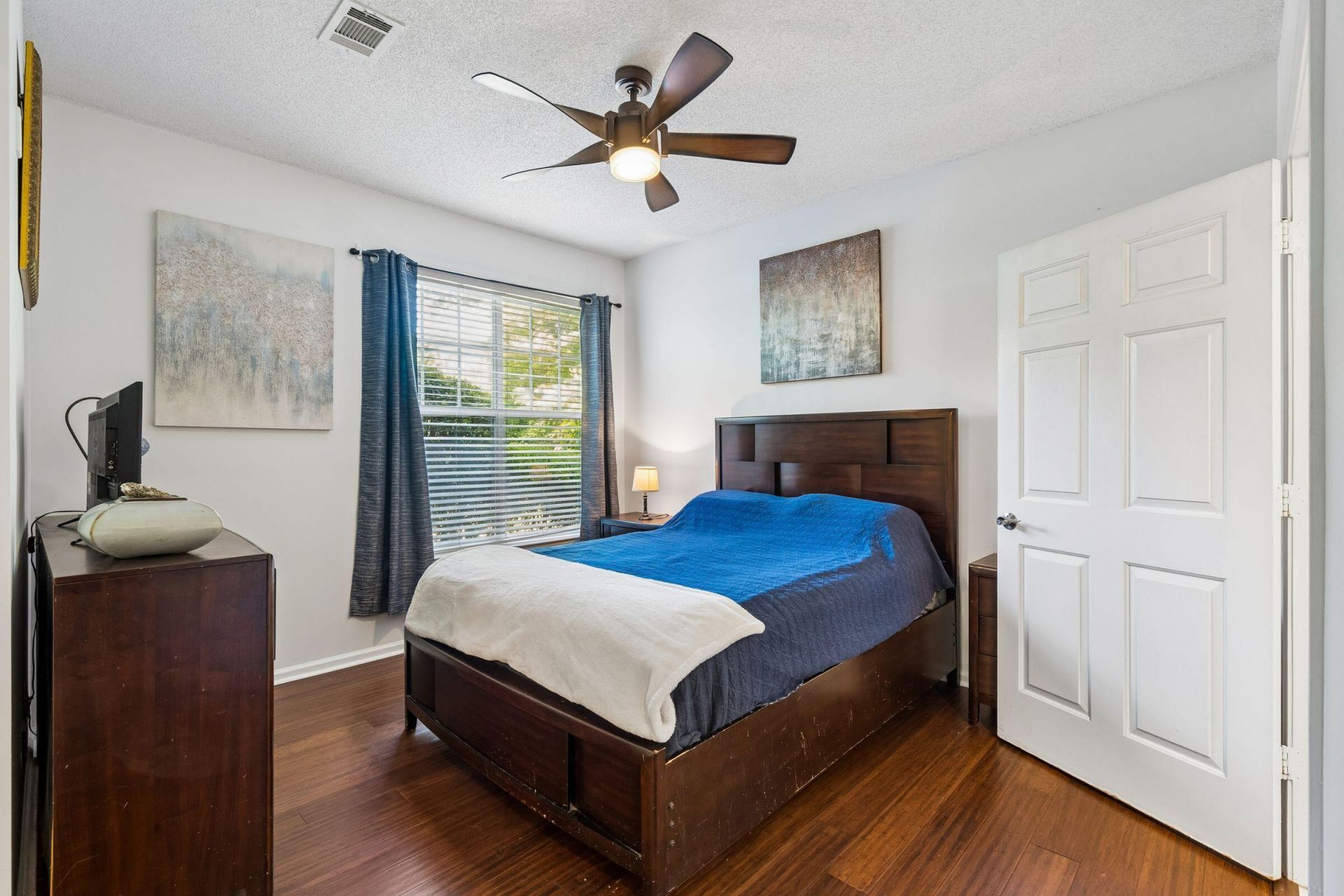 45 Sycamore Avenue Photo 33