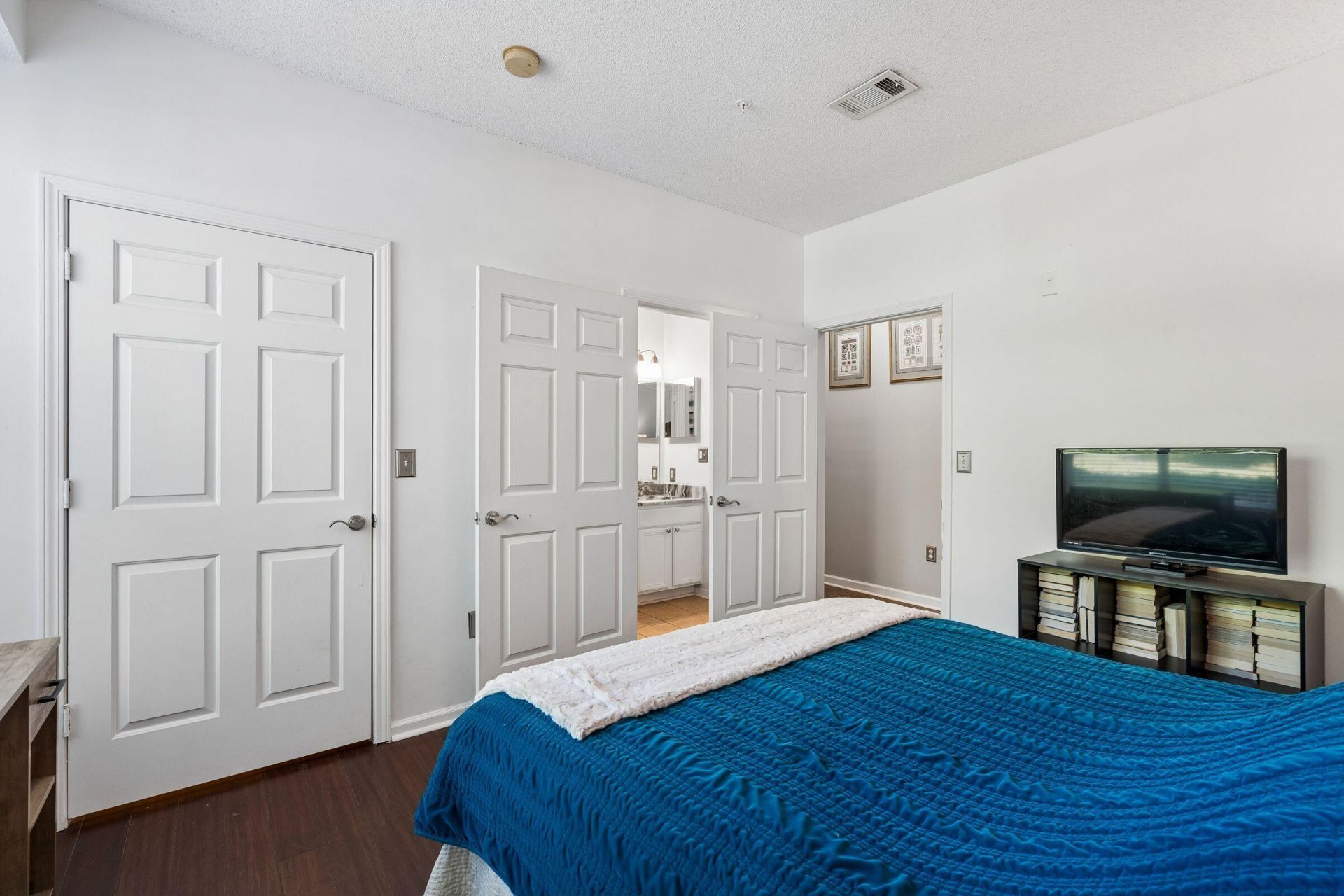 45 Sycamore Avenue Photo 40