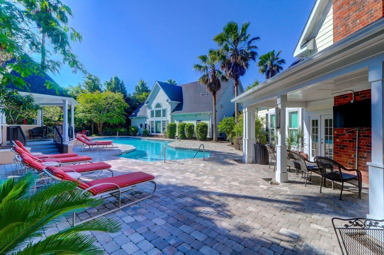 45 Sycamore Avenue Photo 56