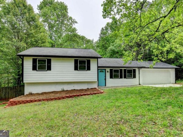 1018 Wayne Drive, Snellville, GA 30078