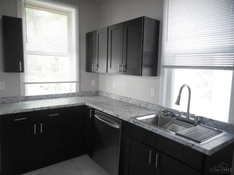 1930 Clarion Avenue, Cincinnati, OH 45207 Photo 9