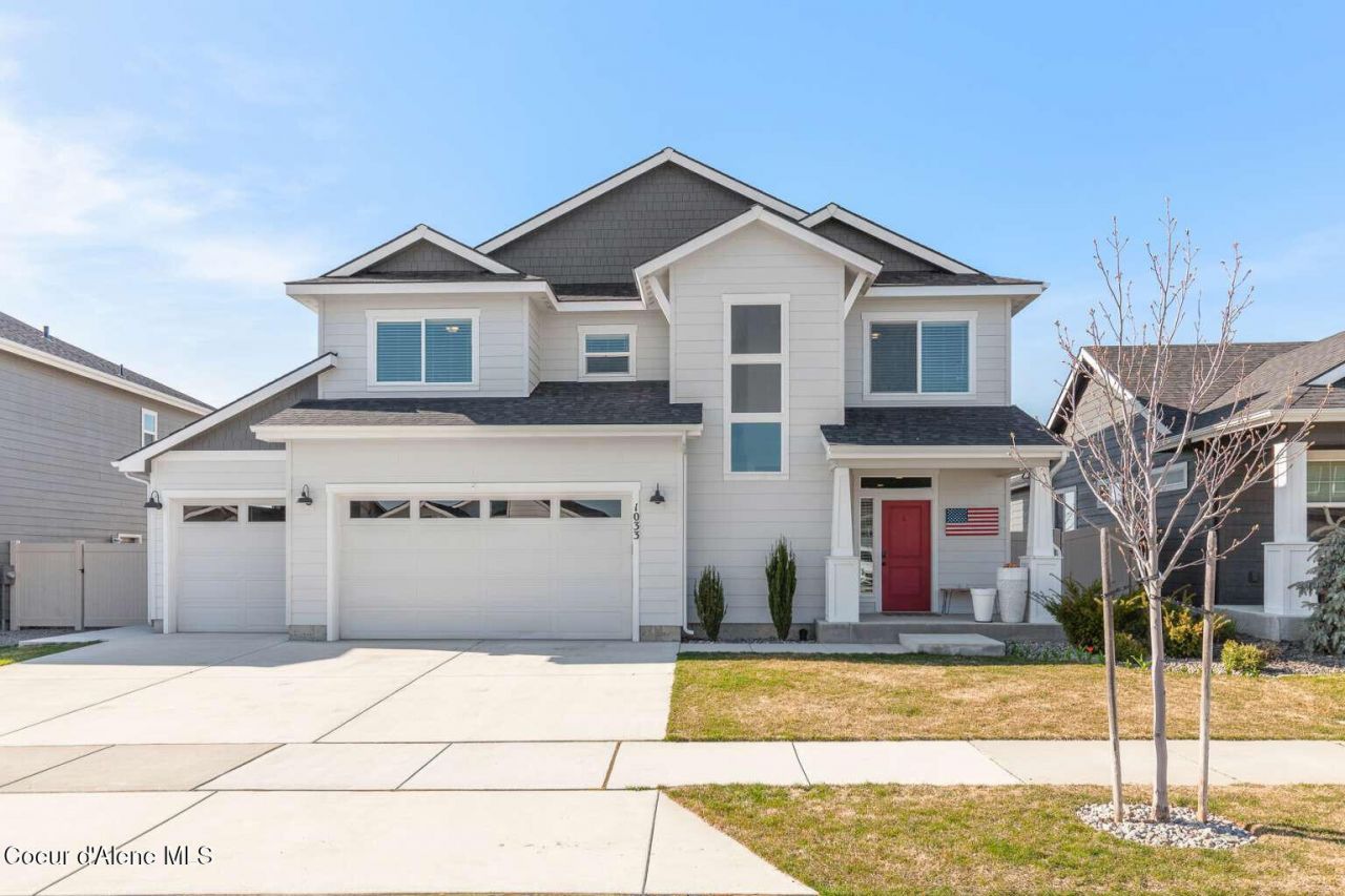 1033 E Percival LN  primary photo