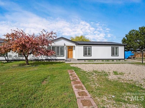 5863 3rd Ave, Nampa, ID 83686