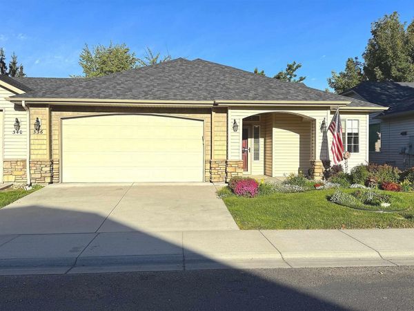 336 S Golden Eagle Lane, Eagle, ID 83616