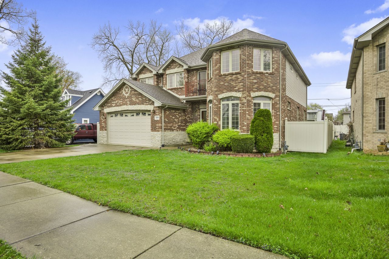 9746 Merrimac Avenue , Oak Lawn, IL 60453 Main Photo