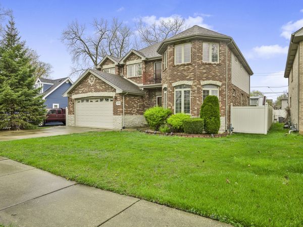 9746 Merrimac Avenue , Oak Lawn, IL 60453