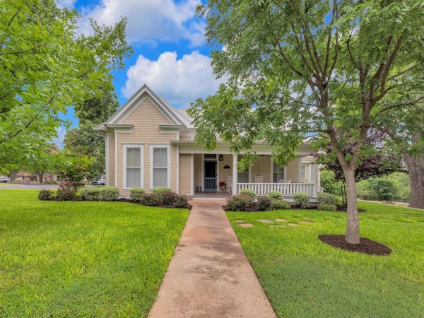 403 E 4th ST S, Georgetown, TX 78626