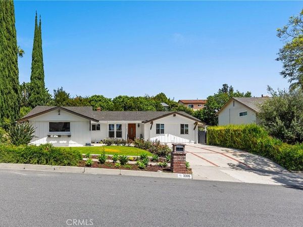 2209 Loma Verde, Fullerton, CA 92833