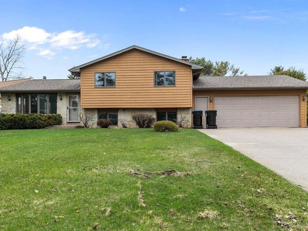 634 E WALNUT PLACE, Sturgeon Bay, WI 54235