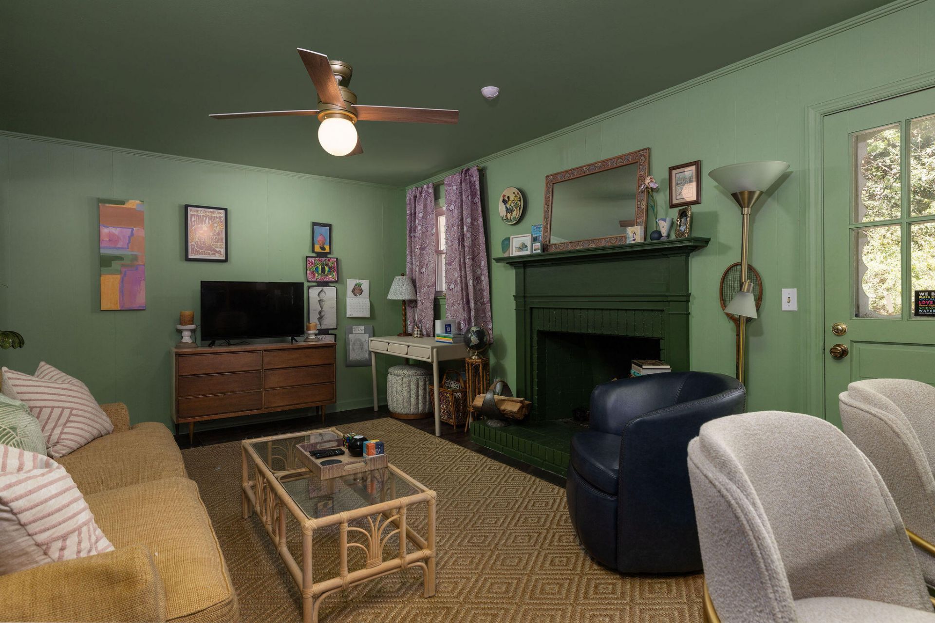 18 Carson Drive Photo 13