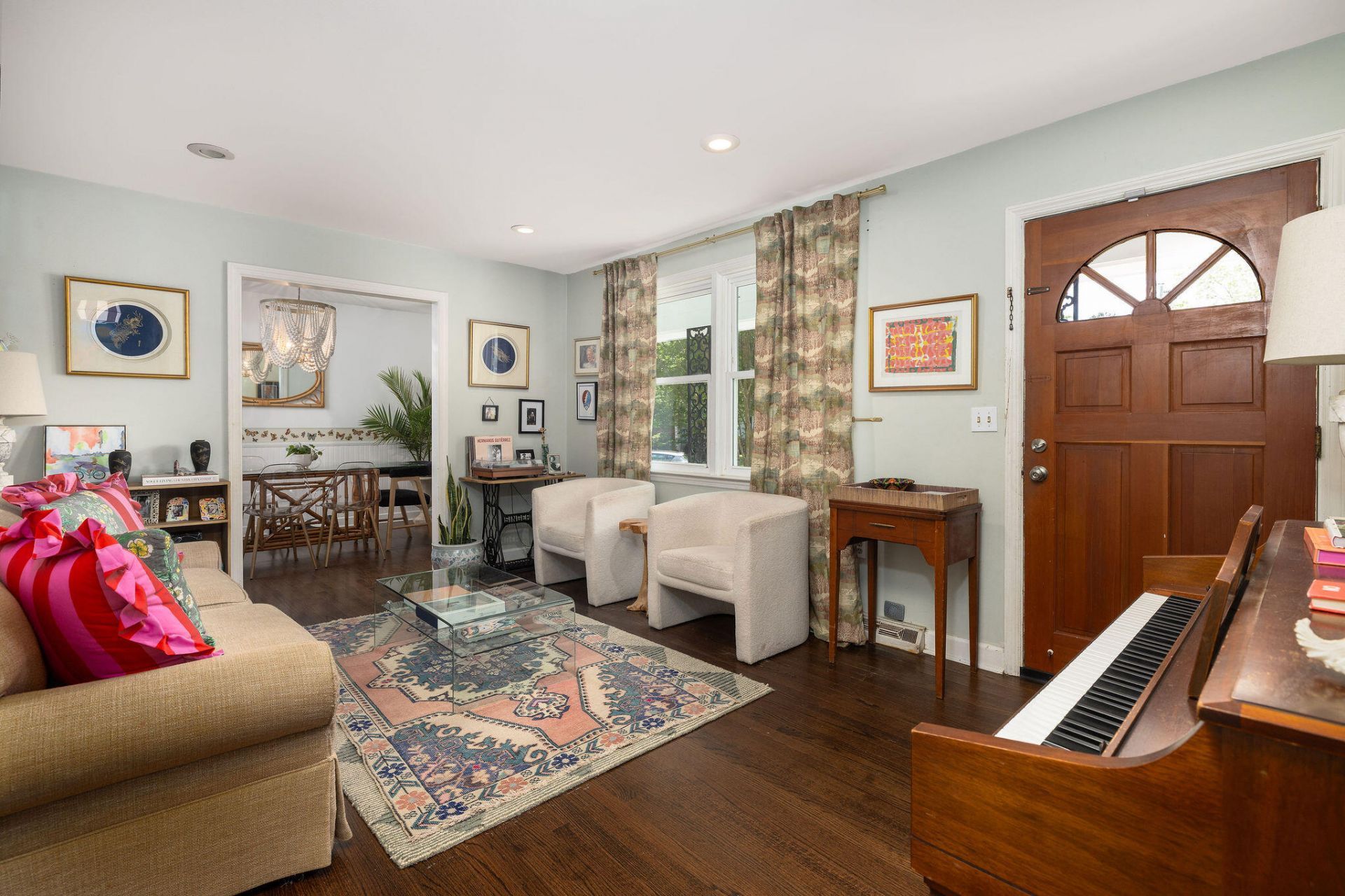 18 Carson Drive Photo 7