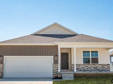 16509 Bondesson Street , Bennington, NE 68007