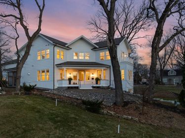 4717 Meadow Road, Edina, MN 55424