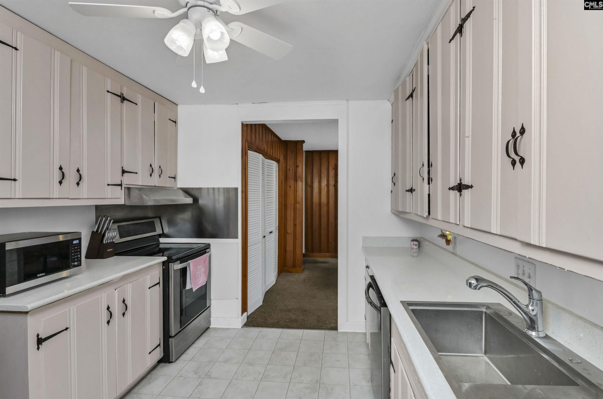 1841 Winsor Hills Drive  Photo 12