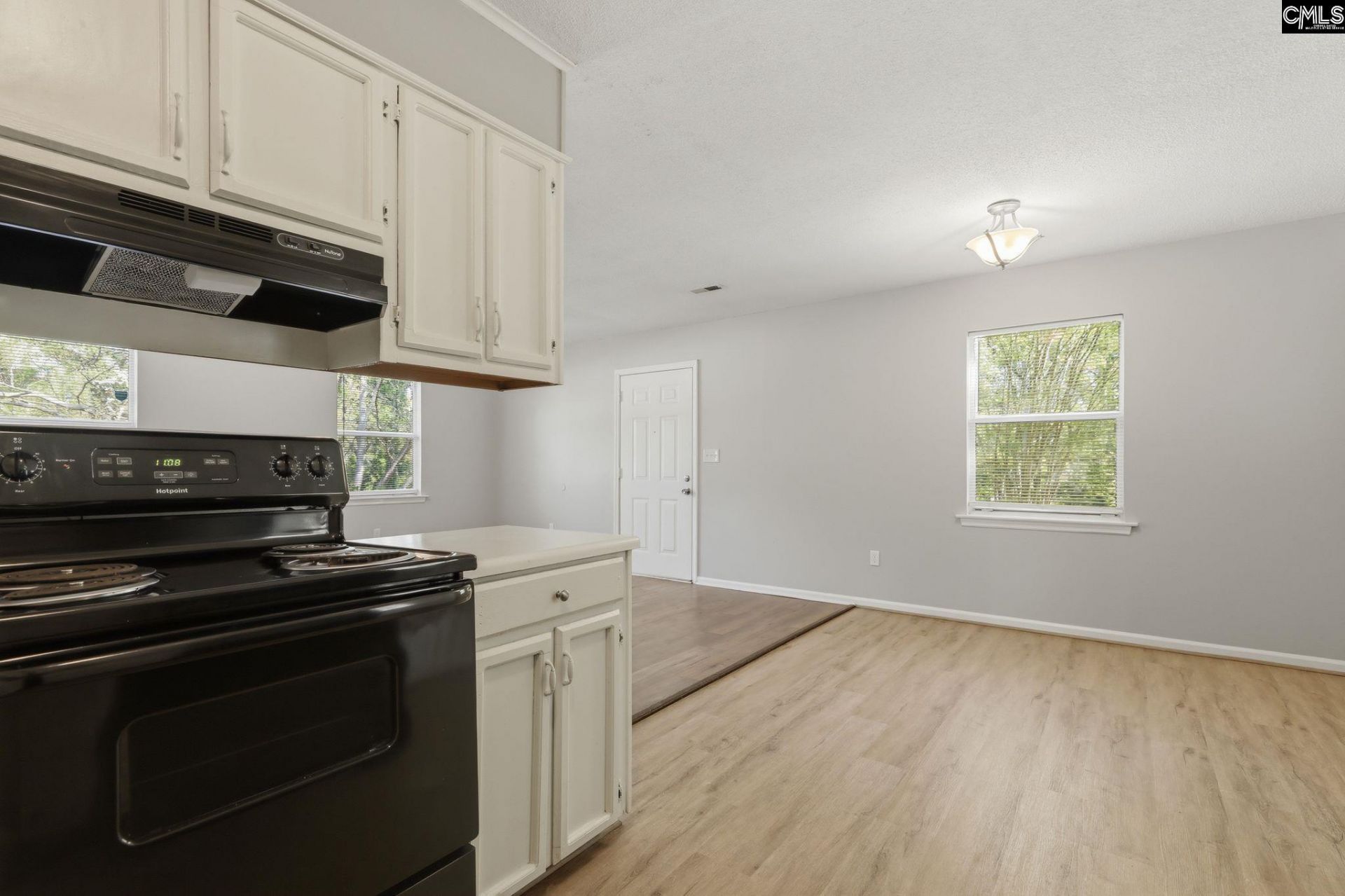 127 Celestial Street  Photo 22