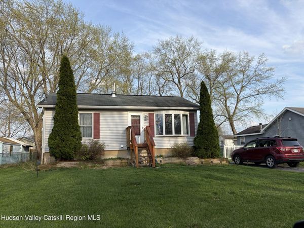 113 Kings Road, Coxsackie, NY 12051