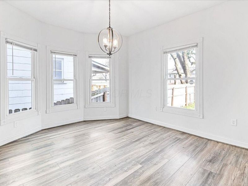 866 E Starr Avenue , Columbus, OH 43201 Photo 12