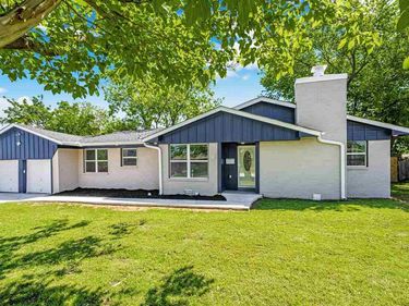 6 SW 51st St, Lawton, OK 73505