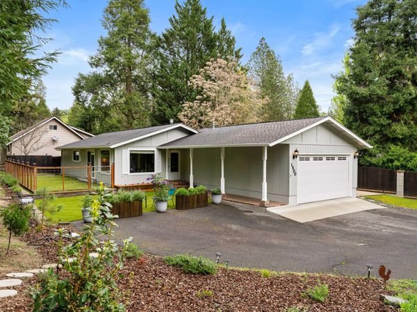 1500 NW B Street, Grants Pass, OR 97526