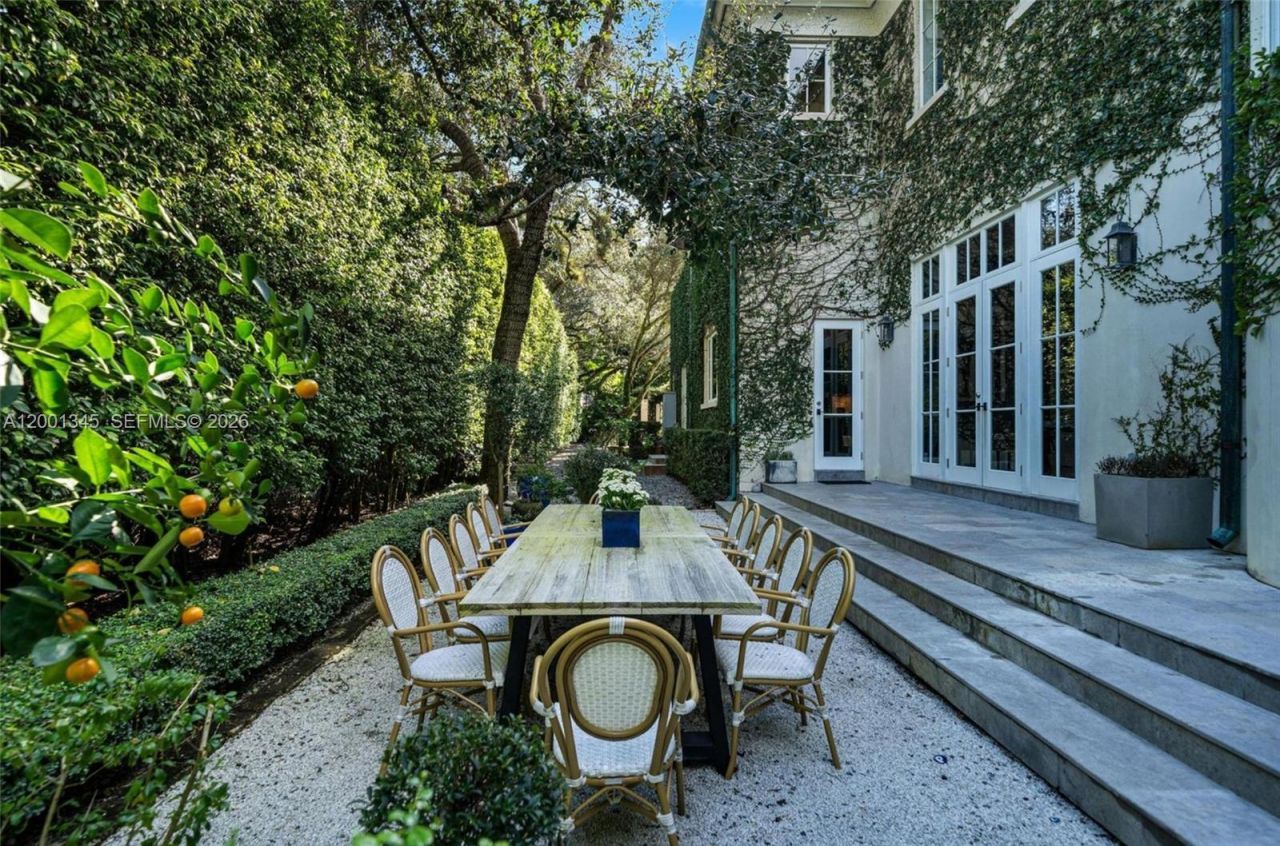 9741 W Suburban Dr, Pinecrest, FL 33156 Photo