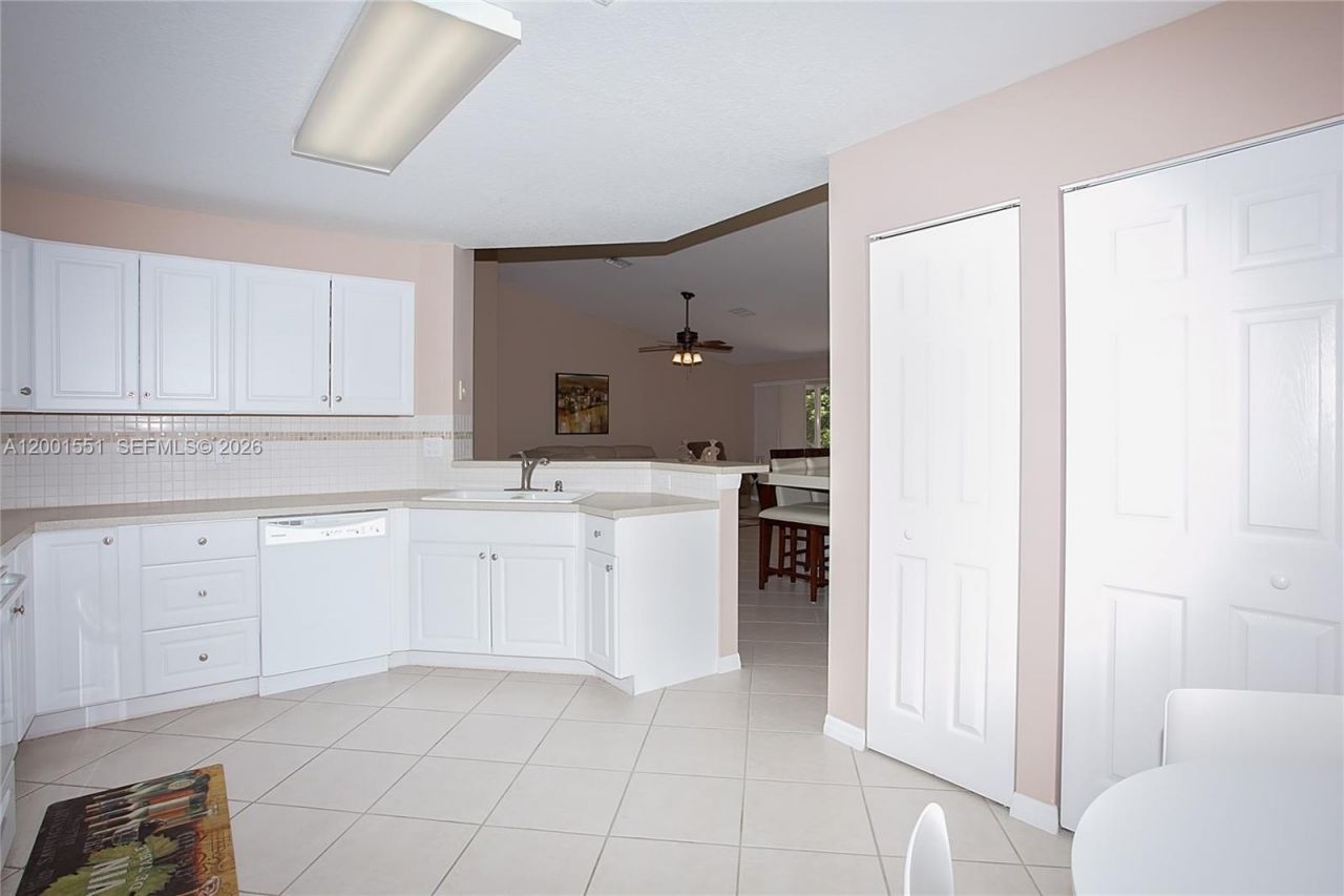 4104 Pine Ridge Ln , Weston, FL 33331 Photo