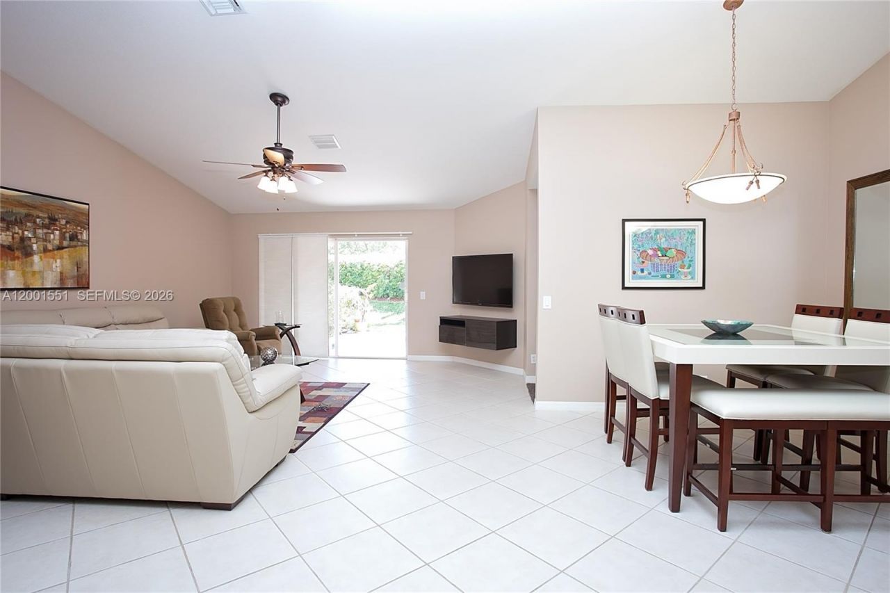 4104 Pine Ridge Ln , Weston, FL 33331 Photo