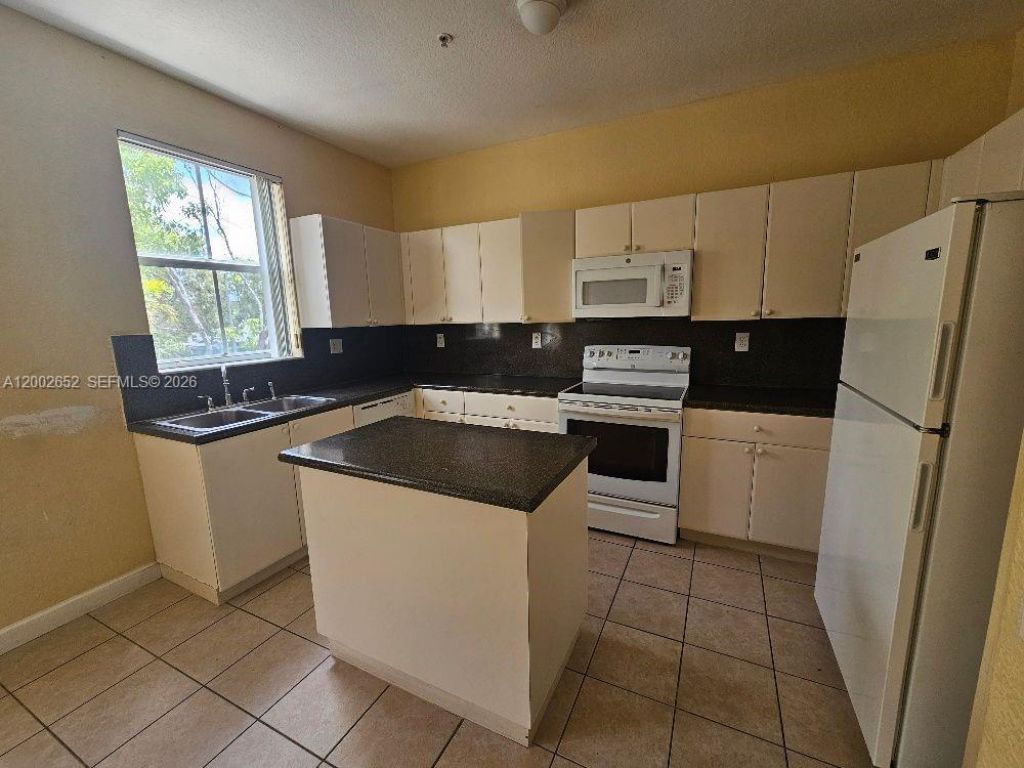 1914 Shoma Dr , Unit 1914, Royal Palm Beach, FL 33414 Photo