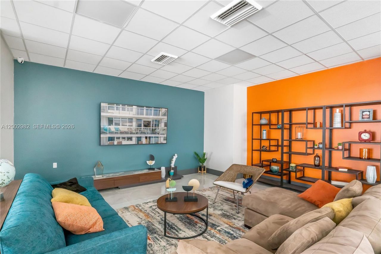 3140 S Ocean Dr (avail 7/15-11/15 Flex), Unit 606, Hallandale Beach, FL 33009 Photo