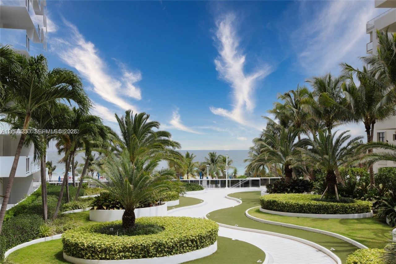 100 Lincoln Rd, Unit 1008, Miami Beach, FL 33139 Photo