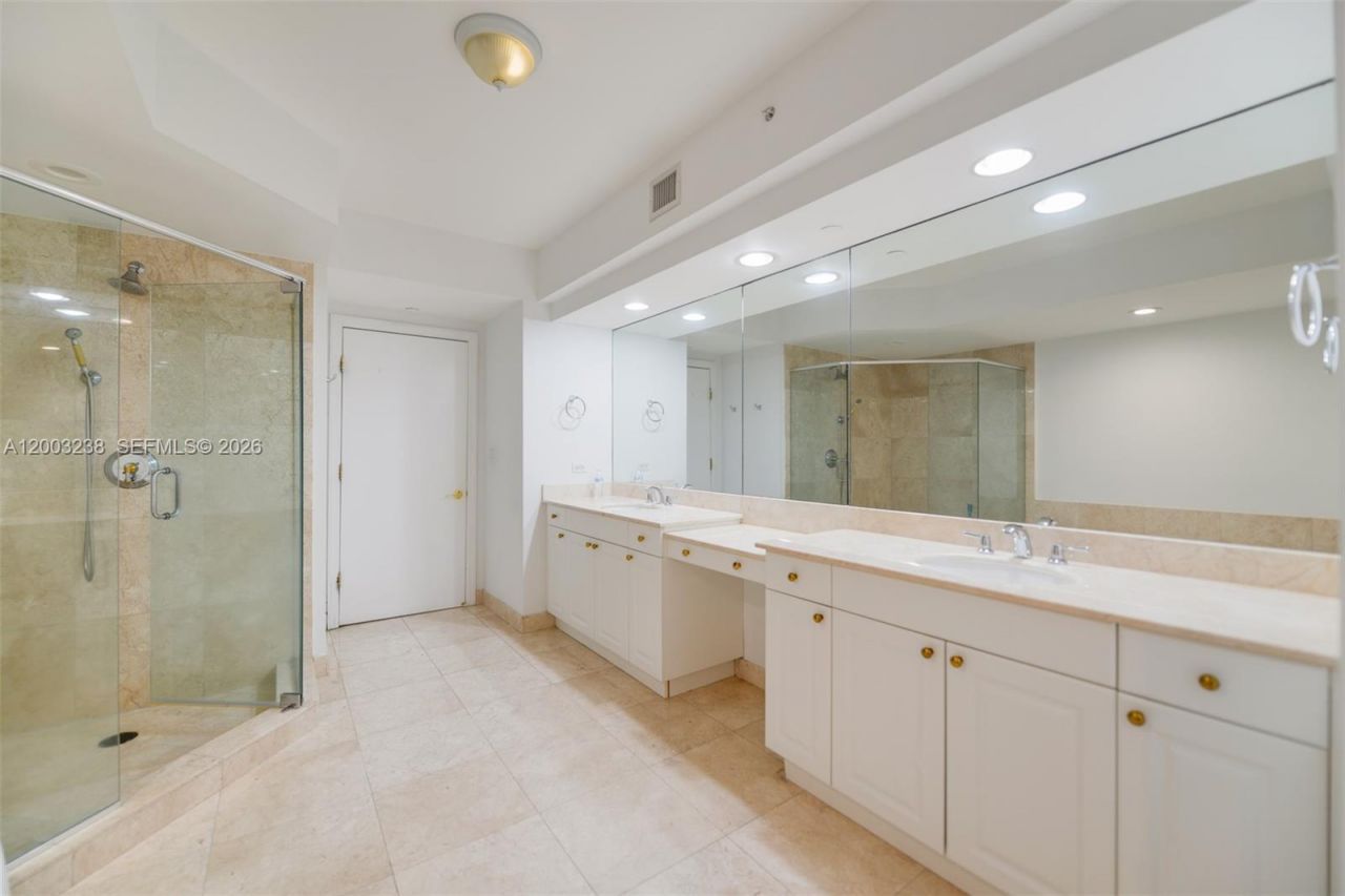 3201 NE 183rd St, Unit 2502, Aventura, FL 33160 Photo