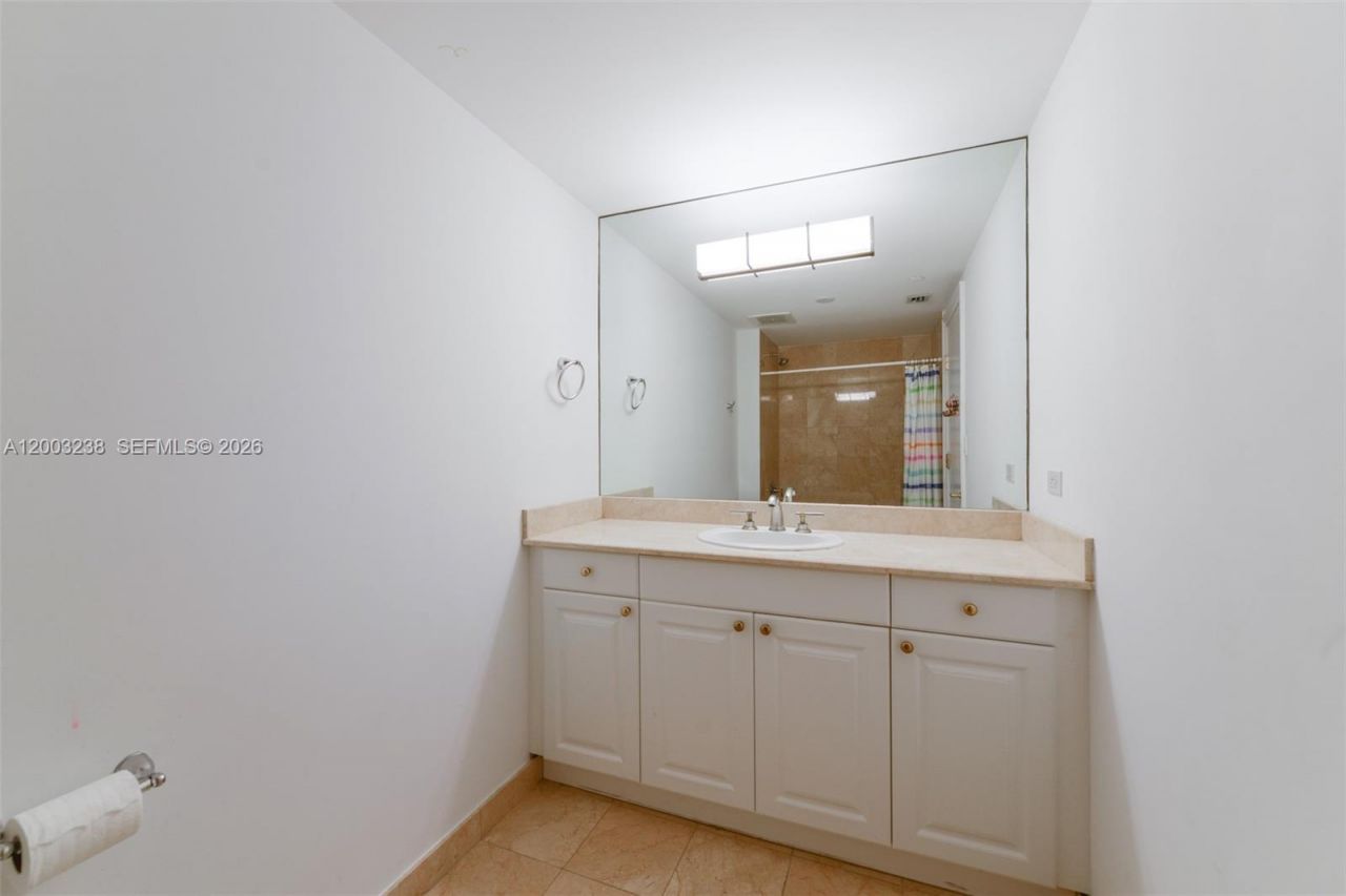 3201 NE 183rd St, Unit 2502, Aventura, FL 33160 Photo