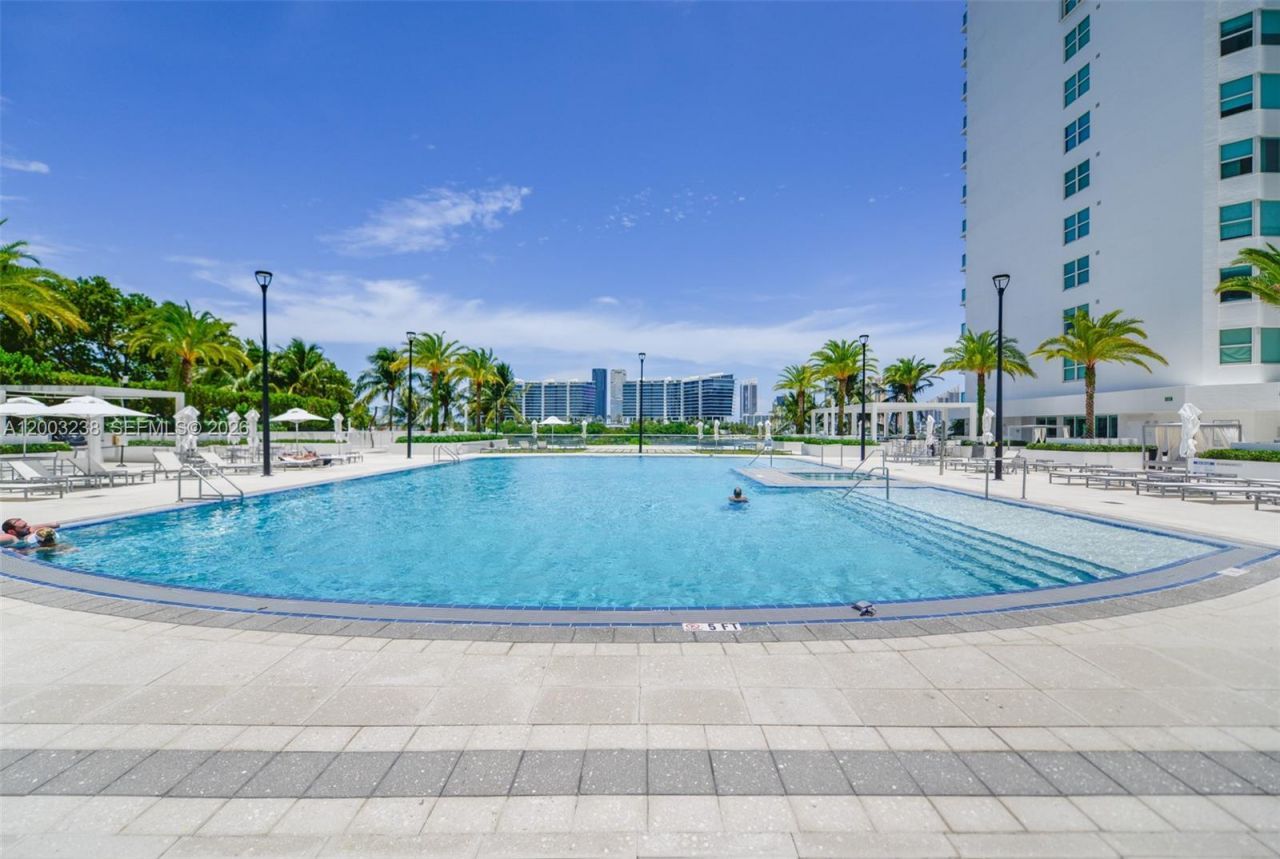 3201 NE 183rd St, Unit 2502, Aventura, FL 33160 Photo
