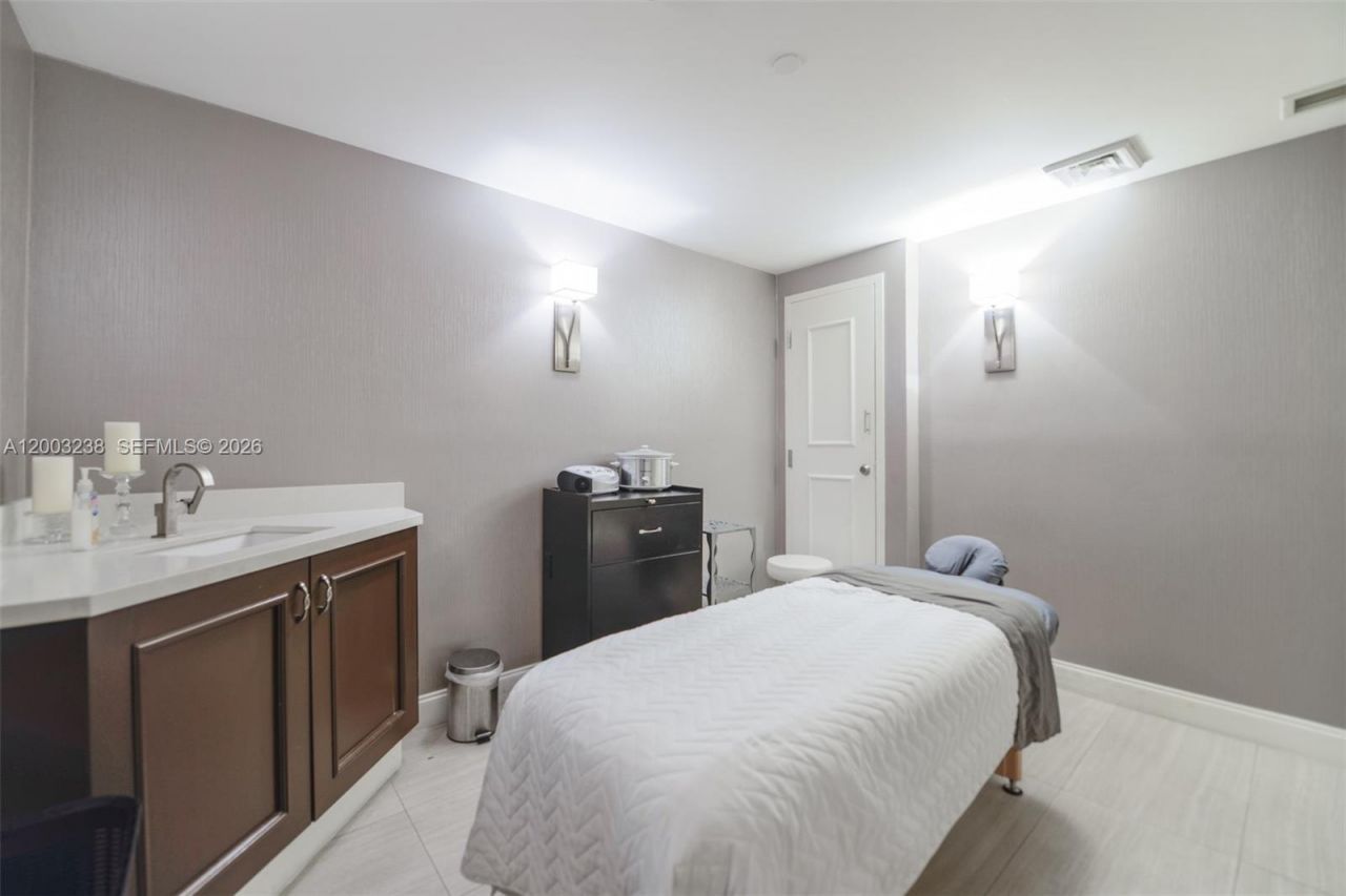 3201 NE 183rd St, Unit 2502, Aventura, FL 33160 Photo