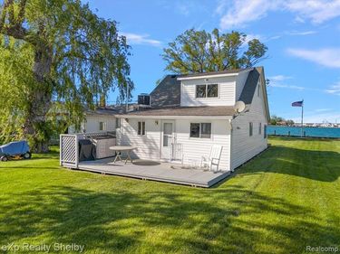 8395 N Channel Drive , Clay Twp, MI 48001
