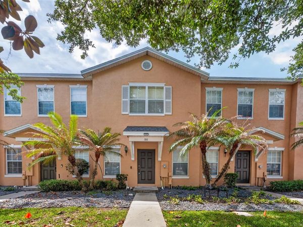 216 DEEPCOVE ROAD , WINTER GARDEN, FL 34787