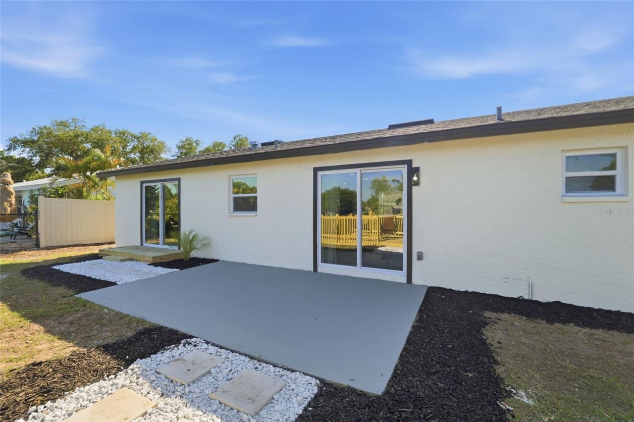 1423 Chesterfield Drive, Dunedin, FL 34698 Photo