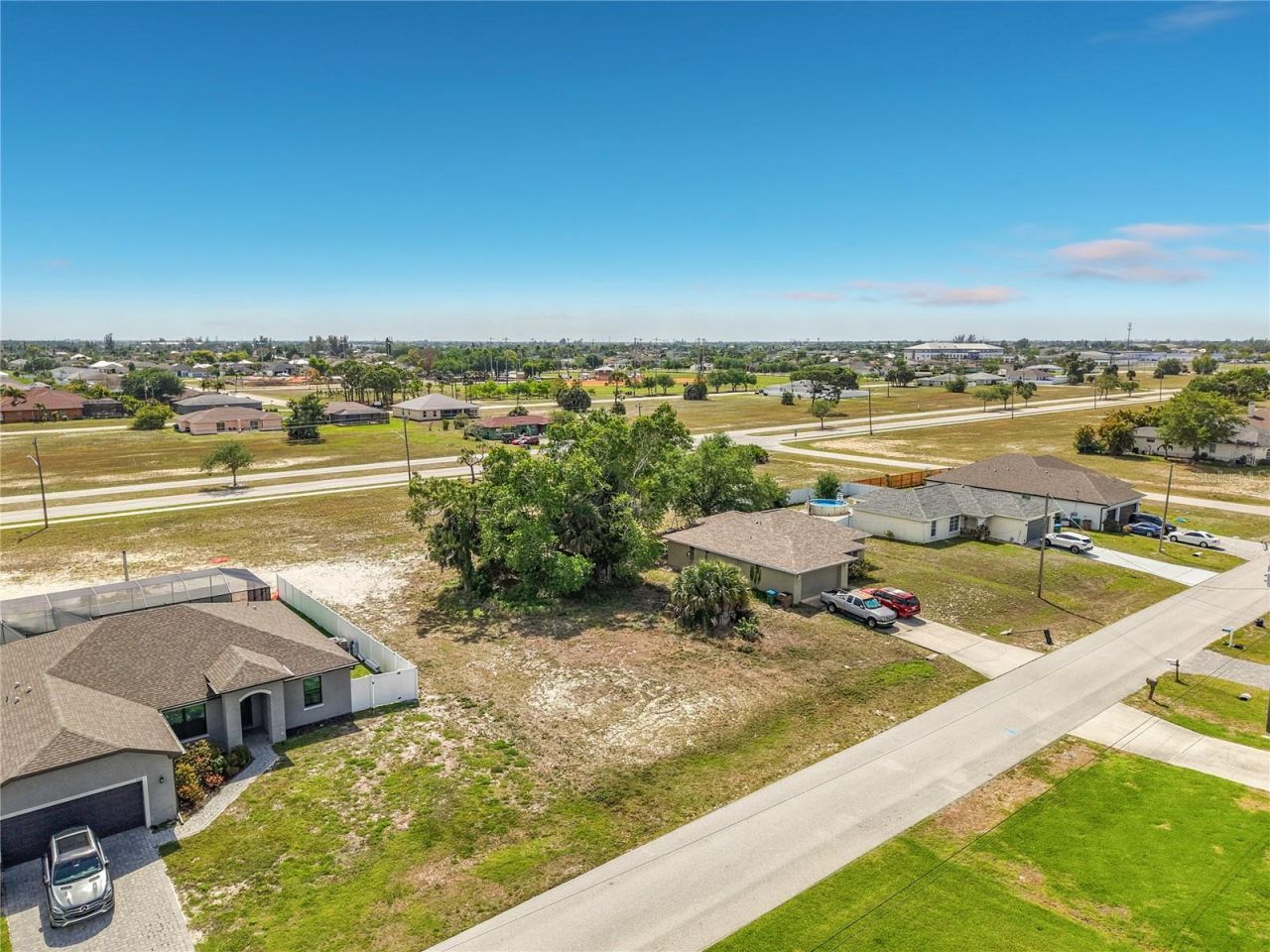 1305 SW 8th Place , Cape Coral, FL 33991 Photo