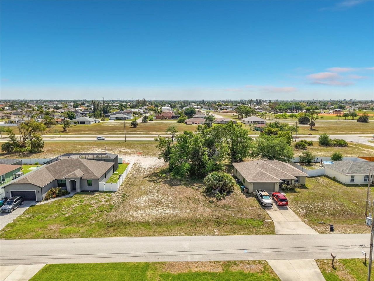 1305 SW 8th Place , Cape Coral, FL 33991 Photo