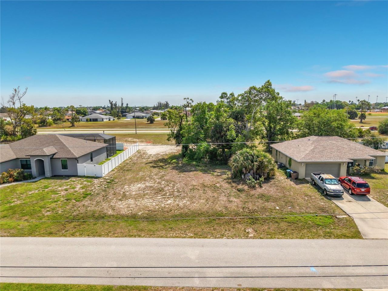 1305 SW 8th Place , Cape Coral, FL 33991 Photo