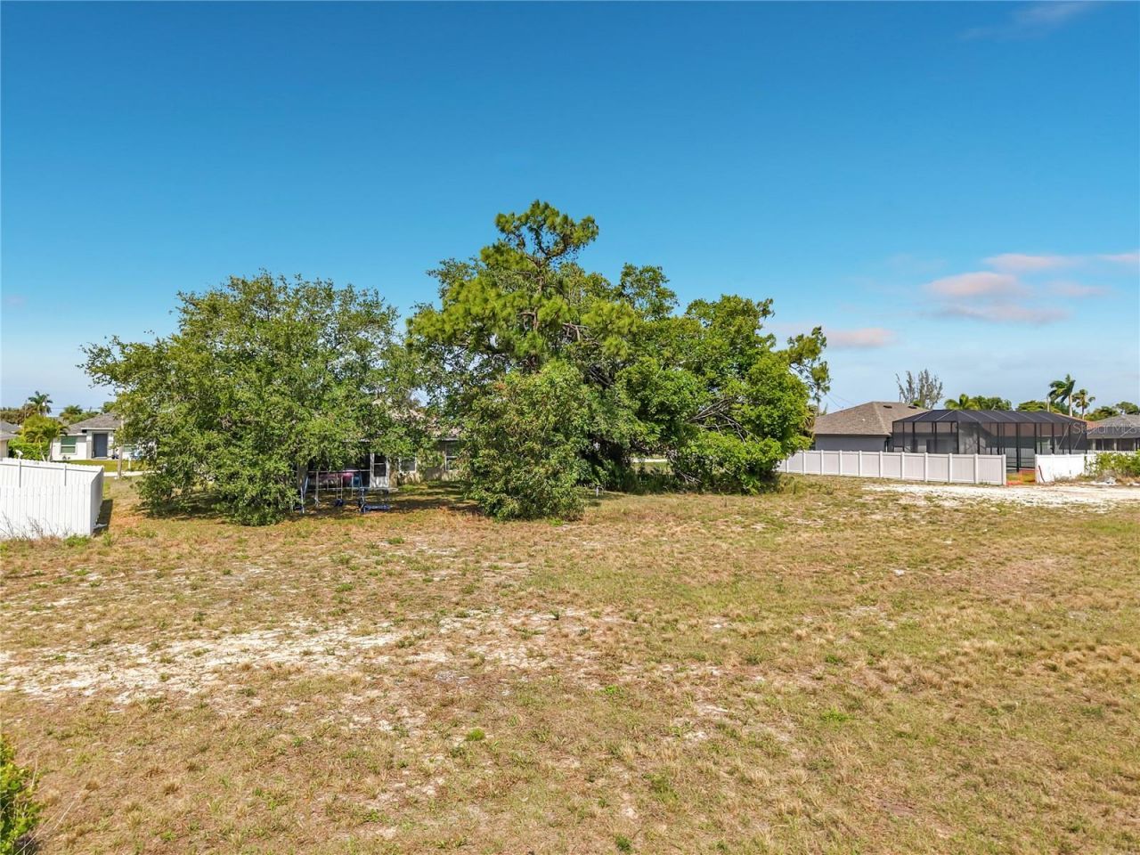 1305 SW 8th Place , Cape Coral, FL 33991 Photo